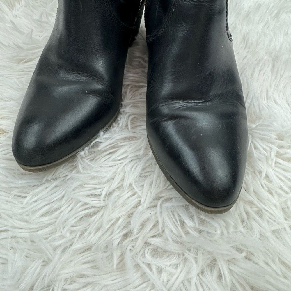 Frye Jennifer Almond Toe Zipper Leather Ankle Boots - Picture 3 of 10